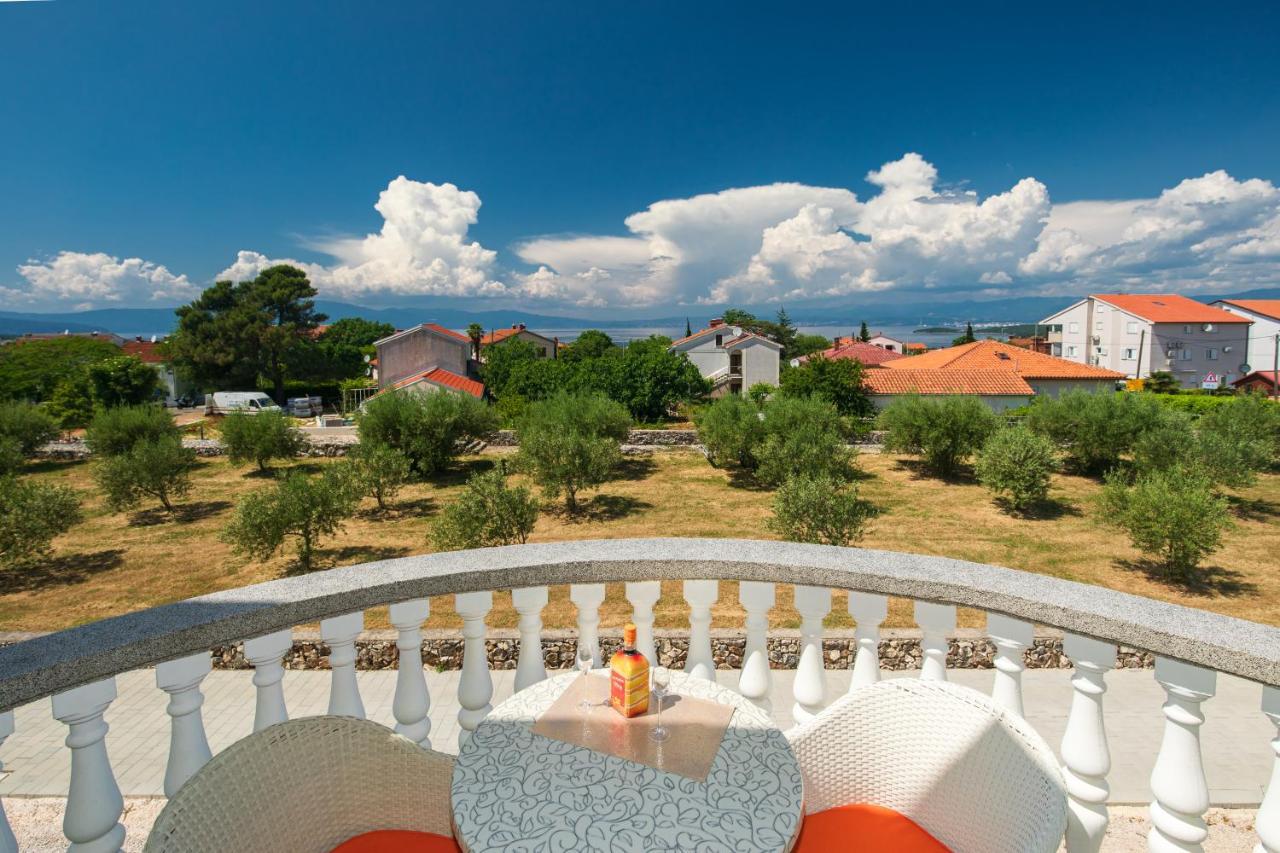 Vila Panorama By El-Pi Tours Malinska Exteriér fotografie