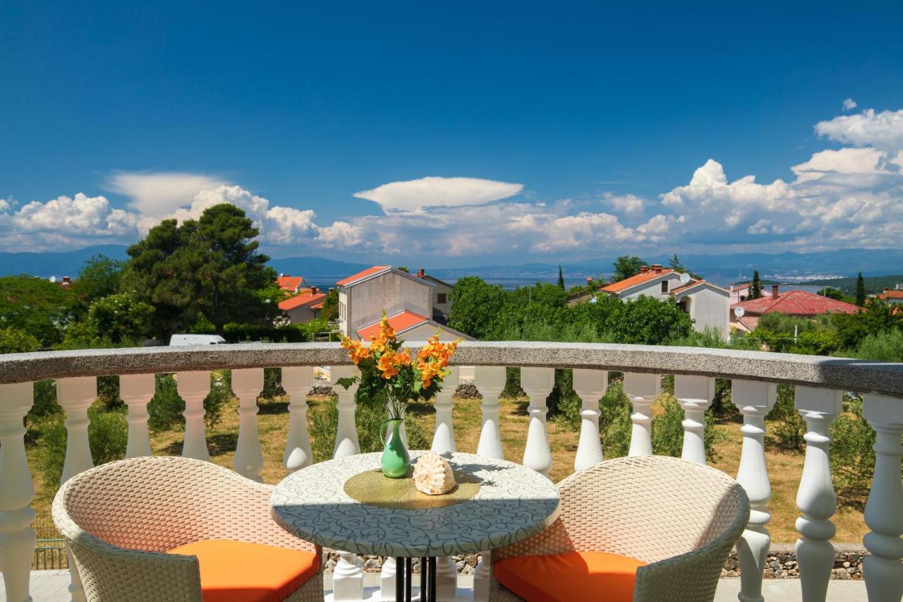 Vila Panorama By El-Pi Tours Malinska Exteriér fotografie