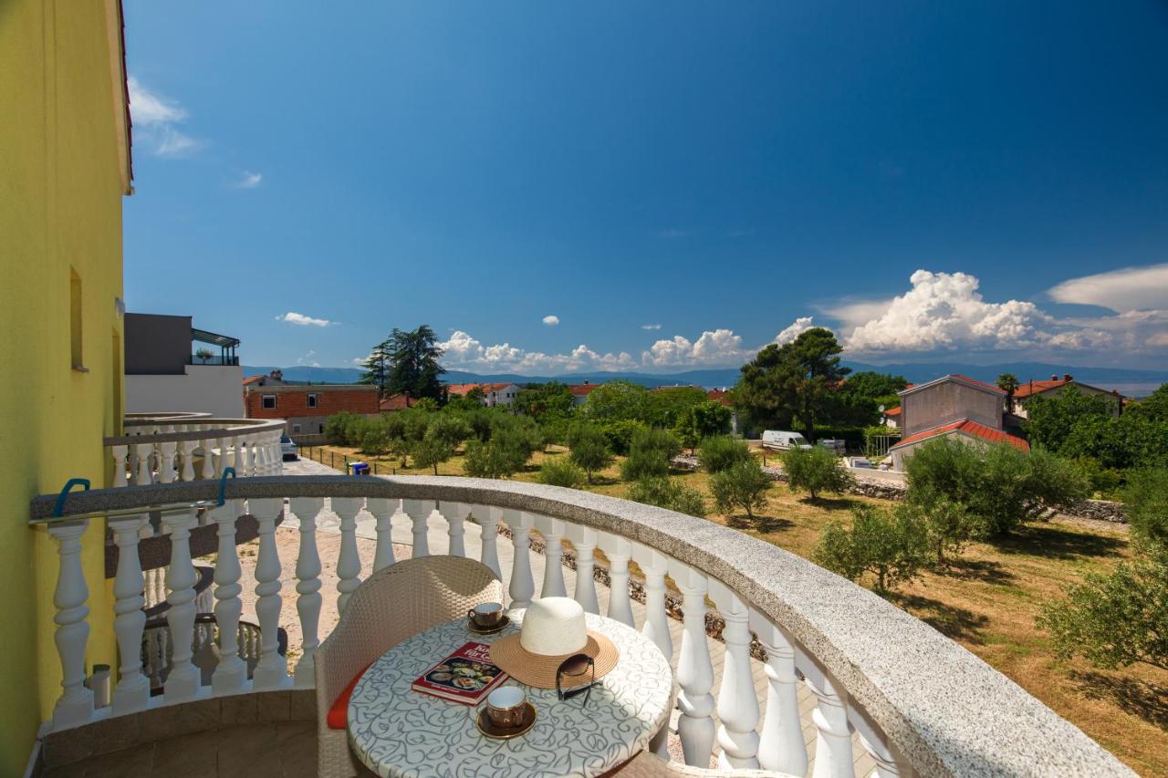 Vila Panorama By El-Pi Tours Malinska Exteriér fotografie